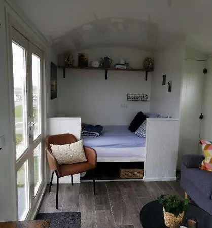 Op De Terp Bed & Breakfast *